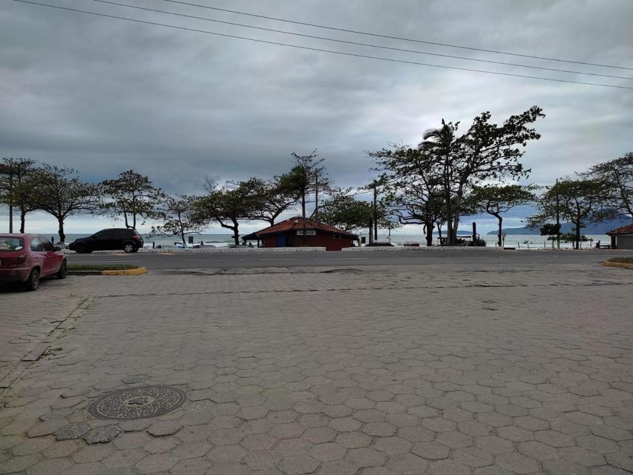Apartamento Grande 300mt Da